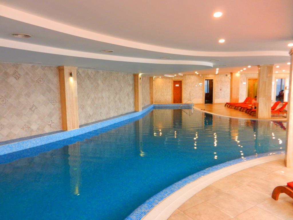 Mimino Apartment Deluxe First Line บาทูมิ ภายนอก รูปภาพ