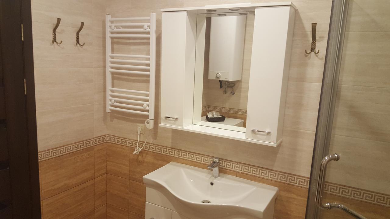 Mimino Apartment Deluxe First Line บาทูมิ ภายนอก รูปภาพ